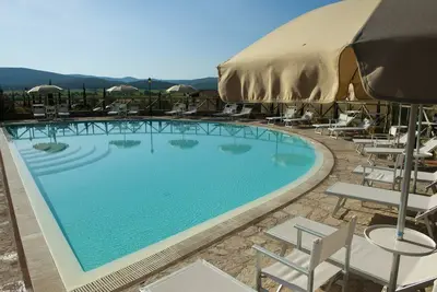 Image de Bel appartement pour 5 personnes avec climatisation, piscine, Tv, vue panoramique et parking
