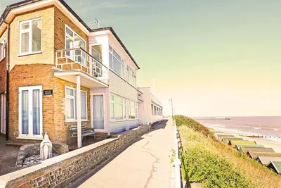 Image de Beach House - Quatre Chambres Maison, Couchages 6