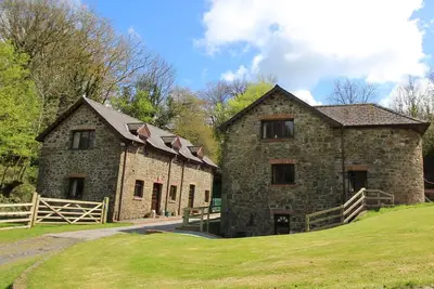 Image de The Old Barn - 4 adultes, 2 enfants (+ 1 bébé. ) Entouré de plus de 450 acres de bio loin