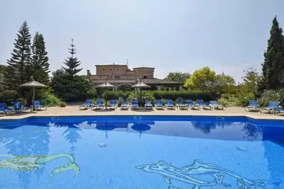 Image de Maison de vacances spacieuse avec piscine privée