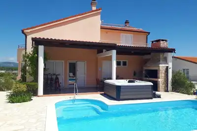 Image de Villa Anfiteatro Adriatico with Pool