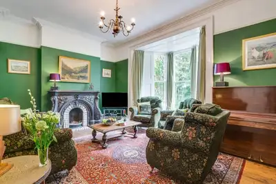 Image de Boslandew House - Sept Chambres Maison, Couchages 12