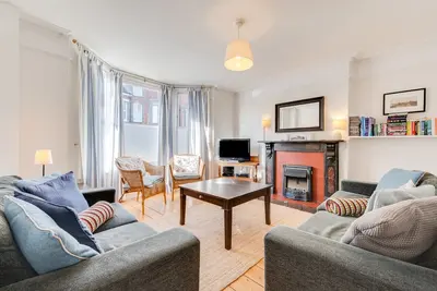 Image de 35 Stradbroke Road - Quatre Chambres Maison, Couchages 8