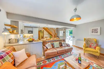 Image de Ysgubor Llyn - Trois Chambres Maison, Couchages 7