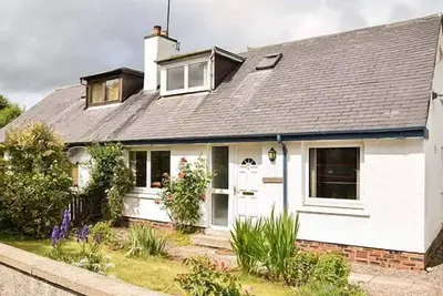 Cottage Fia, Marybank