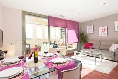 Image de Paseo de Gracia avec terrasse privée à côté des Ramblas