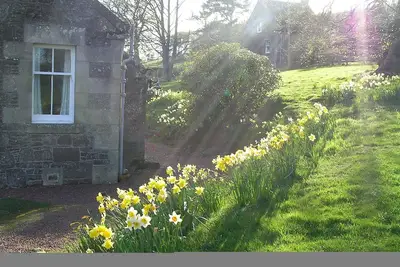 Image de Twin Ouest, Carmichael Country Cottages. Idéal chalet familial à proximité de Deer Park. Animaux acceptés.