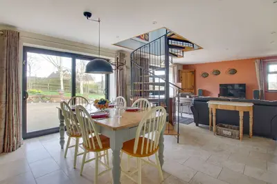 Image de Owl Lodge - Deux Chambres Maison, Couchages 4