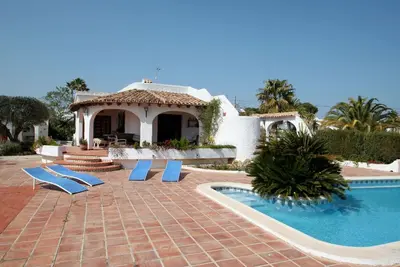 Image de El Barraco - maison de vacances avec vue sur la mer et piscine privée Moraira