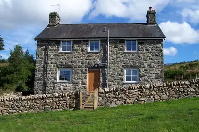 Image de Llwyniarth - Trois Chambres Maison, Couchages 6