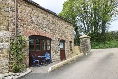 Image de La Maison Wagon, Animaux acceptés, avec un jardin dans Polyphant, Réf 18015