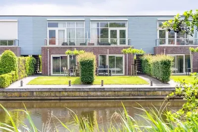 Image de Une maison insulaire élégante, avec une belle vue : pour les grands groupes, cette maison est idéale