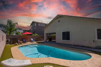 Image de Communauté de golf, piscine à la maison! Tout juste à l'extérieur de Phoenix!
