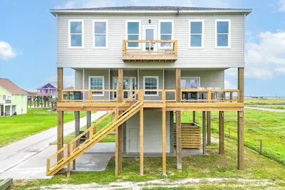 Image de Maison de plage pittoresque de 2 chambres parfaite pour une famille unique ou deux couples avec une vue magnifique sur la plage - Poquito Mosquito
