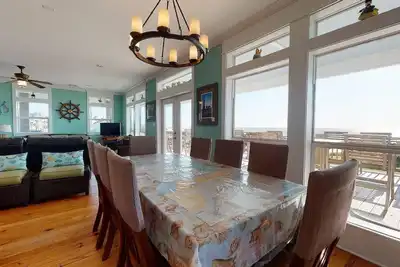 Image de Magnifique maison de plage en bord de mer avec promenade privée - Buccaneer House