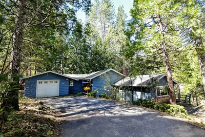 Image de Casa Cazadores: 4br / 2. 5ba Sur Les Rives Du Lac De Pines Lakemont, Avec Salle De Rec. Et Table De Piscine, Kayak Et Canoe