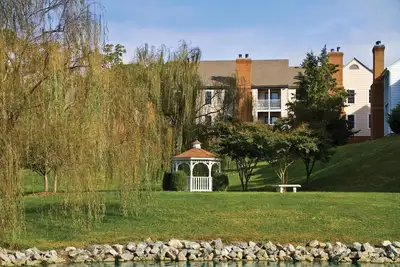 Image de Lovely Condo w / WiFi gratuit, piscine du complexe saisonnier et proche du quartier historique