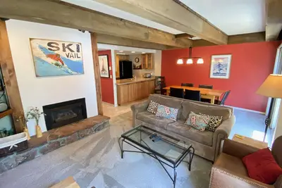 Image de Condo 2br face au sud avec vue sur la montagne de Vail ** Voir une visite en 3d du condo