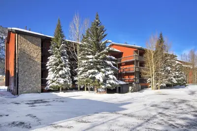 Image de 2 chambres à coucher, six pâtés de maisons de la rue Main, Frisco! Piste cyclable juste devant!