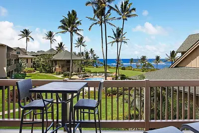 Image de Island Vibe Suite w/Ocean Vista Lanai, Kitchen Ease, WiFi, Ceiling Fans–Kaha Lani 303<br>