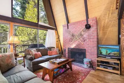 Image de Réservez Votre Retraite D'automne! Grande Terrasse! Table Poker!