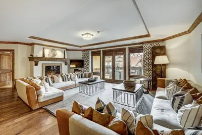 Image de Arrabelle Luxury 4 Br Condo - près de la montagne