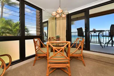 Image de 3ème étage Unité de coin! Voir les vagues de chaque pièce! Magnifique!