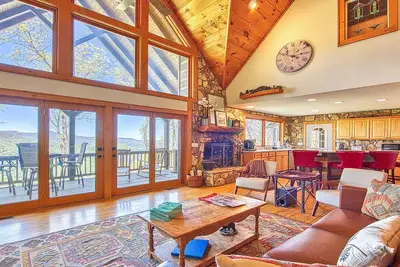 Image de Bear Hug Inn Ă Gated Smoky Mountain Retreat Community