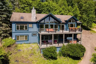 Image de Rocky Mountain Lodge - Accès au lac - Accueil