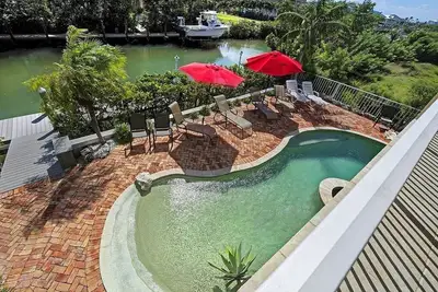 Image de P50 - Belle maison individuelle de 3 chambres avec piscine à zéro entrée et impuretés en eau profonde.