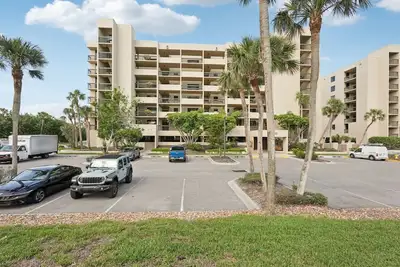 Image de Profitez de magnifiques couchers de soleil en bord de mer directs de ce condo au BeachPlace ~ Longboat Key, Fl