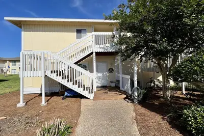 Image de Le condo # 2059 est un terrain de golf 1/1 à quelques pas de la plage!