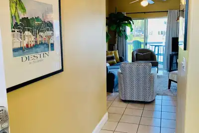 Image de Condo # 4108 est un canal de court de tennis de 2 chambres à coucher