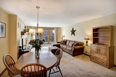 Image de Ski on / ski off dès votre porte w / piscine, spa et centre de fitness