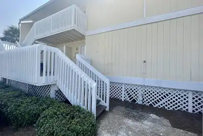 Image de À quelques minutes des plages de sable blanc de la côte d'émeraude!