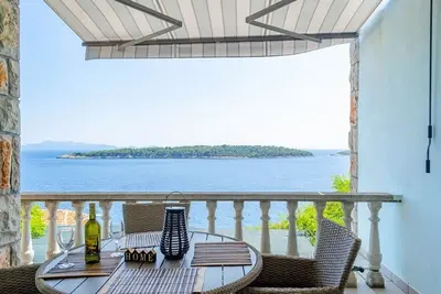 Image de Appartement de deux chambres prés de la plage Prizba, Korcula (A-10063-a)