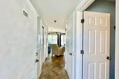 Image de Condo 8202 - Studio acceptant les animaux de compagnie avec vue partielle sur le golfe et service de plage gratuit