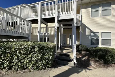 Image de Le condo # 9123 est un 1 chambre Beach Walk près de la belle Emerald Shores!