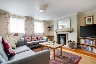 Image de Owl Cottage - Deux Chambres Maison, Couchages 4