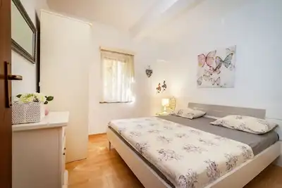 Image de Appartement d'une chambre avec la terrasse et la vue sur le mer Povljana, Pag (A-232-a)