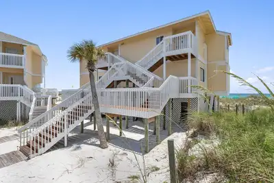 Image de Le condo # 2113 est un confortable 1/1 avec un lit bonus!