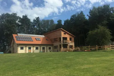 Image de Nouvelle-Nature, équitation, pêche, chasse, suivi, nourriture faite maison etc.