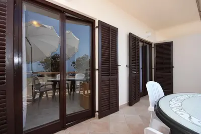 Image de Appartement de deux chambres prés de la plage Baie Mulobedanj, Pag (A-6275-a)