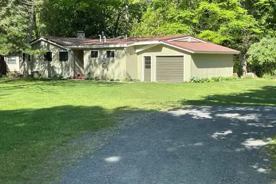 Image de Cabine confortable et relaxante sur la magnifique rivière du Père Marquette