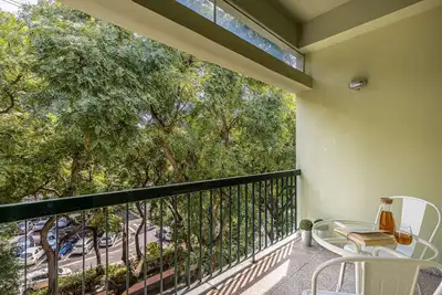☀️One bedroom Downtown apartment with Balcony, by Farmers' Market in Zona Velha!