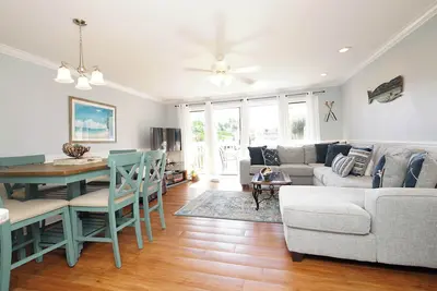 Image de Condo # 1091 est près du terrain de golf et une courte promenade de notre plage!