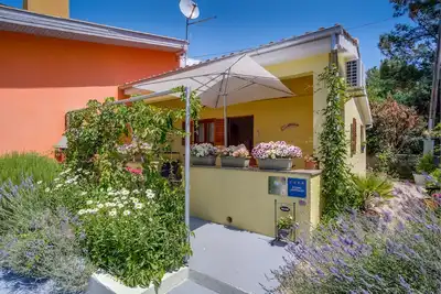 Image de Garçonnière avec la terrasse Artatore, Losinj (As-7952-a)