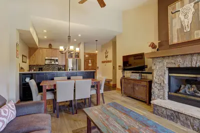 3Br Sweeping Snowcapped Views + Grand balcon - 9 personnes