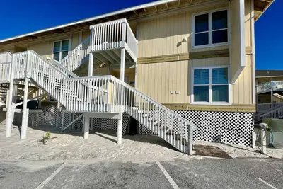 Image de Le condo # 1145 est proche de la plage.