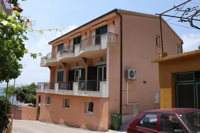 Image de Appartement d'une chambre prés de la plage Podgora, Makarska (A-6725-c)